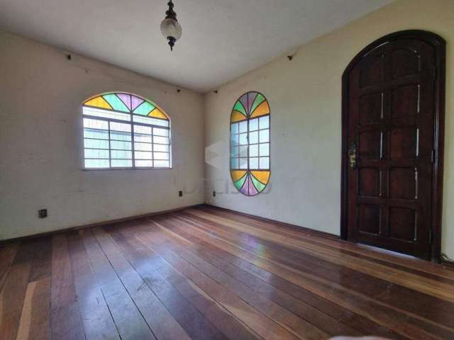 Casa à venda, 4 quartos, 1 suíte, 4 vagas, Paraíso - Belo Horizonte/MG