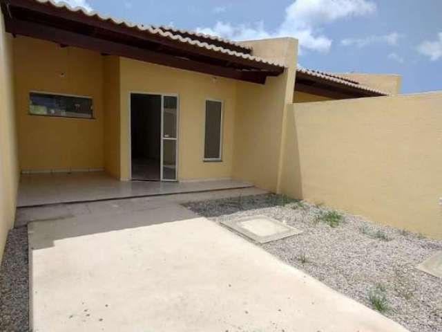 Casa com 2 dormitórios à venda de 70m² por R$ 170.000,00 na região de Itaitinga/CE