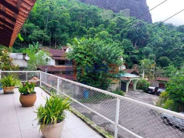 Casa com 4 quartos à venda na Rua Costa Verde do Calharis, 373, Taquara, Rio de Janeiro, 300 m2 por R$ 480.000