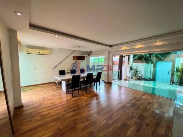 Casa em condomínio fechado com 4 quartos para alugar na Rua Cabo Geraldo Calderaro, 1, Freguesia (Jacarepaguá), Rio de Janeiro, 332 m2 por R$ 5.500