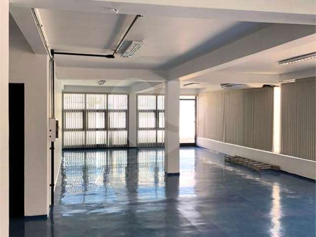 Prédio comercial 620 m² com 3 pavimentos 6 banheiros e 15 vagas de garagem em santo amaro - locação