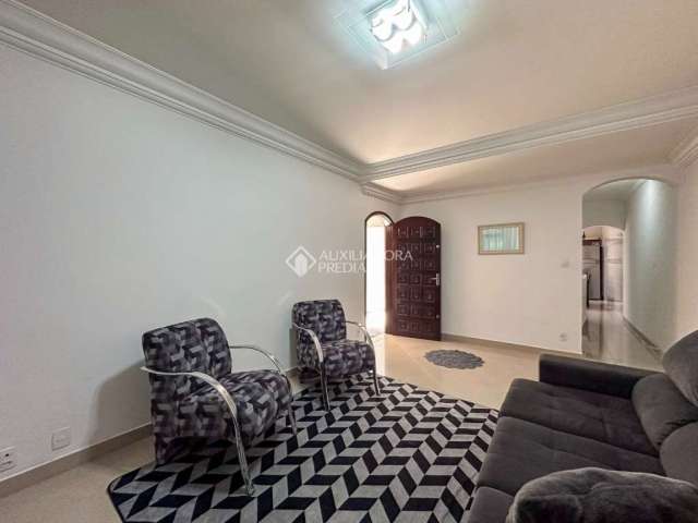Casa com 3 quartos à venda na Rua Afonso Maria Zanei, 127, Jardim Las Vegas, Santo André, 175 m2 por R$ 645.000