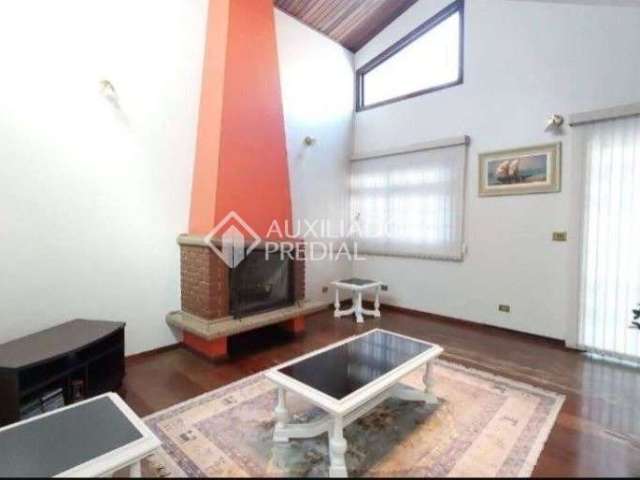 Casa com 4 quartos para alugar na Avenida das Araras, 841, Independência, São Bernardo do Campo, 291 m2 por R$ 7.150