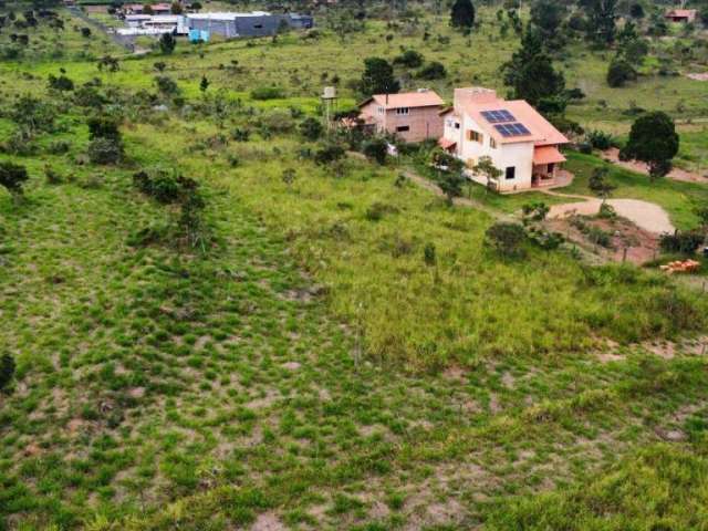 Terreno à venda, 2592 m² por R$ 320.000,00 - Demétria - Botucatu/SP