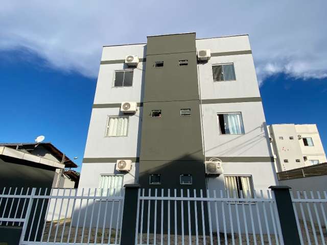 Apartamento para aluguel possui 60 metros quadrados com 2 quartos em Aventureiro - Joinville - SC