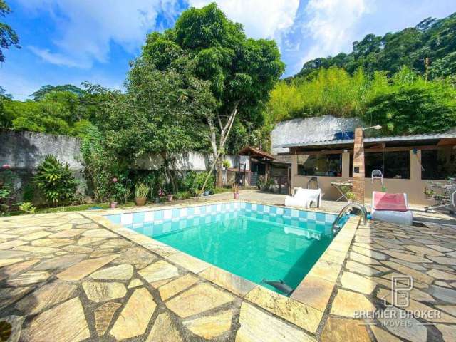 Casa à venda, 290 m² por R$ 789.900,00 - Vale do Paraíso - Teresópolis/RJ