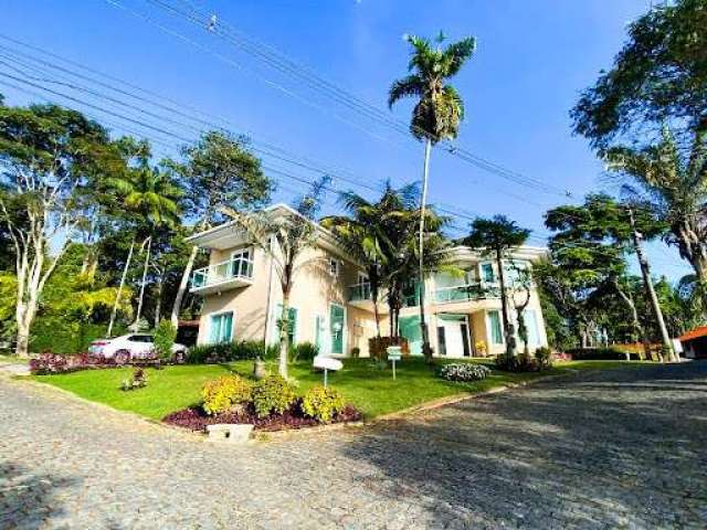 Casa à venda, 242 m² por R$ 1.800.000,00 - Vargem Grande - Teresópolis/RJ