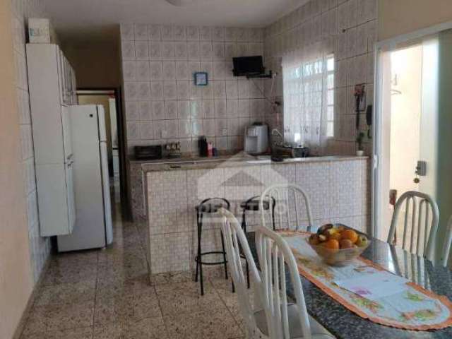 Casa com 3 dormitórios à venda, 150 m² por R$ 360.000 - São Dimas - Guaratinguetá/SP