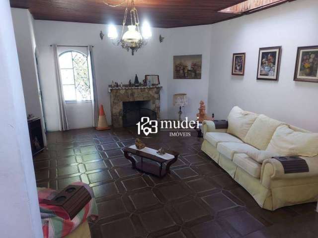 Casa com 4 dormitórios à venda,  por R$ 750.000 - Jardim Europa - Bragança Paulista/SP.