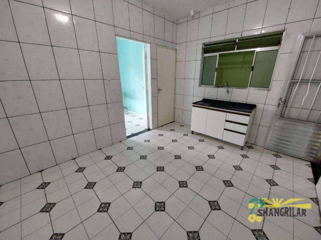 Casa com 1 dormitório para alugar, 40 m² por R$ 800/mês - Piraporinha - Diadema/SP