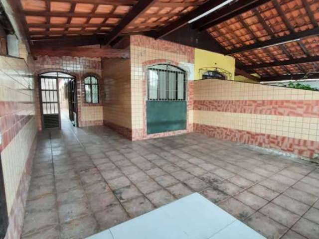 Casa com 2 quartos à venda no Jardim Imperador, Praia Grande  por R$ 390.000