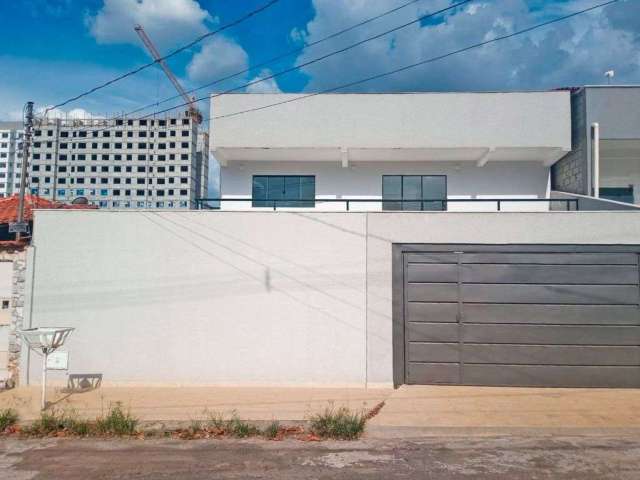 Sobrado com 05 quartos à venda, 386 m² por R$ 1.600.000 - Residencial Celina Park - Goiânia