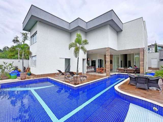 Casa de 300 m² com 05 suítes à venda por R$ 2.790.000 no Condomínio do Lago - Goiânia/GO