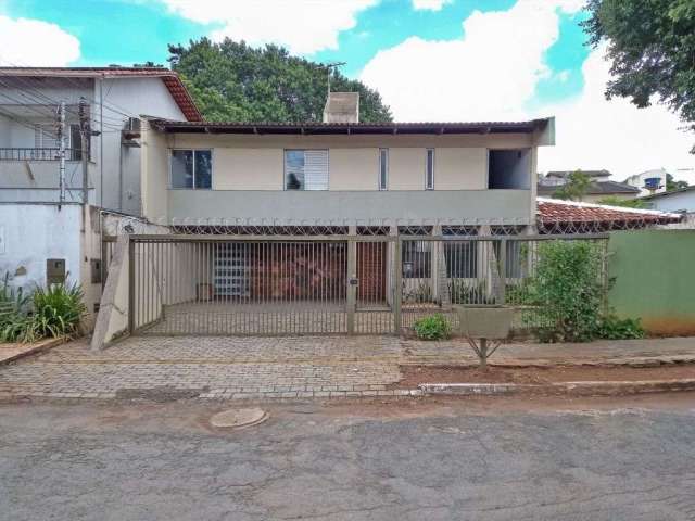 Sobrado de 400m² com 03 quartos à venda por R$ 965.000 no Setor Jaó em Goiânia/GO