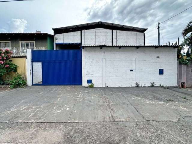 Galpão ao lado da Avenida Perimetral para locação, de 352m², R$ 5.800/mês no Setor Cândida de Morais em Goiânia/GO