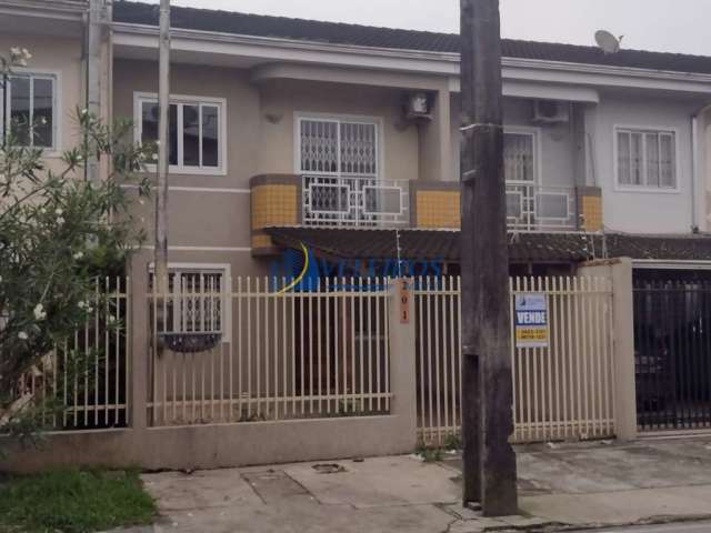 Casa com 3 quartos à venda na Rua Barigui, 201, Vila São Vicente, Paranaguá por R$ 530.000