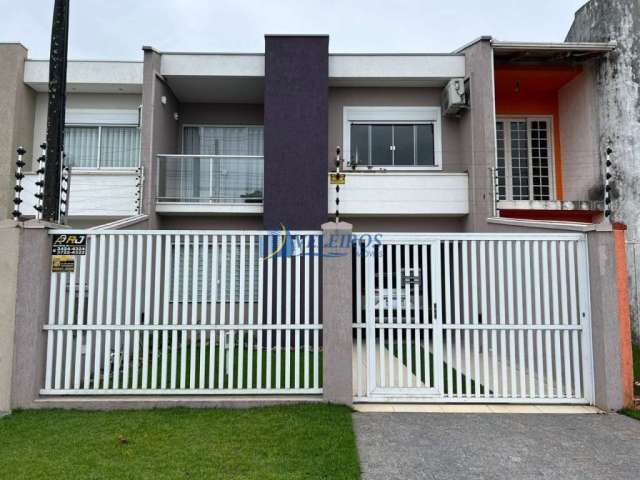 Casa à venda na Rua 13 de Maio, 333, Estradinha, Paranaguá por R$ 850.000