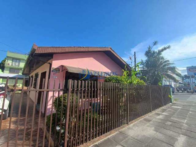 Casa à venda na Rua Bento Munhoz da Rocha Neto, 3481, Parque São João, Paranaguá por R$ 4.900.000