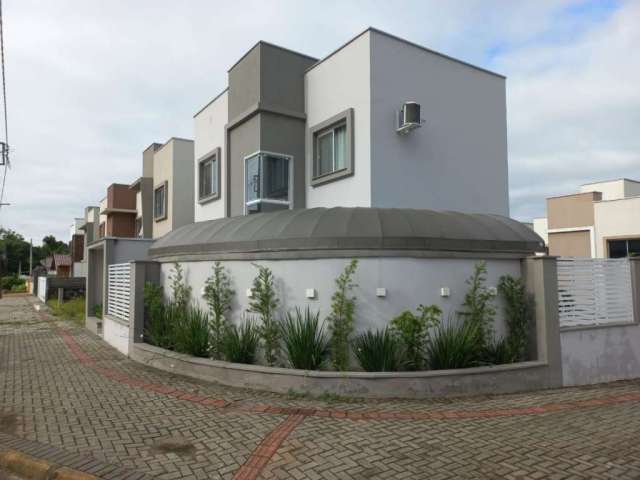 Casa com 3 dormitórios à venda no bairro Vila Germer em Timbó/SC