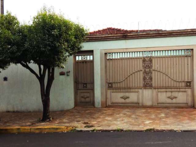 Casa com 3 dormitórios à venda, 160 m² por R$ 483.000 - Sumarezinho - Ribeirão Preto/SP