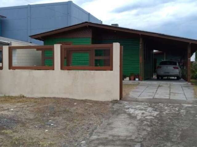 Casa à venda no bairro Centro - Capão da Canoa/RS