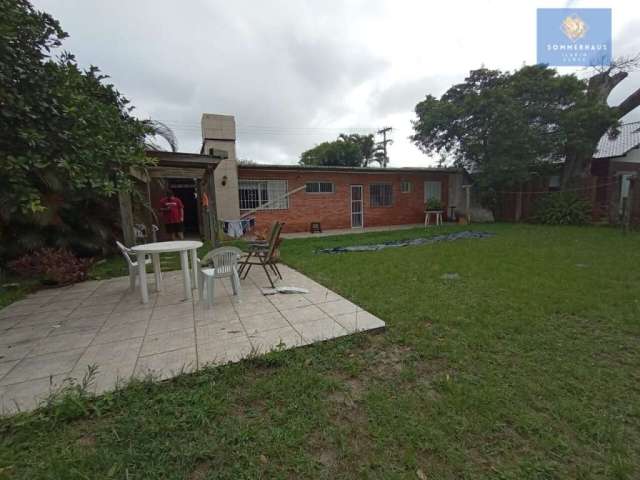 Casa à venda no bairro Atlântida - Xangri-Lá/RS