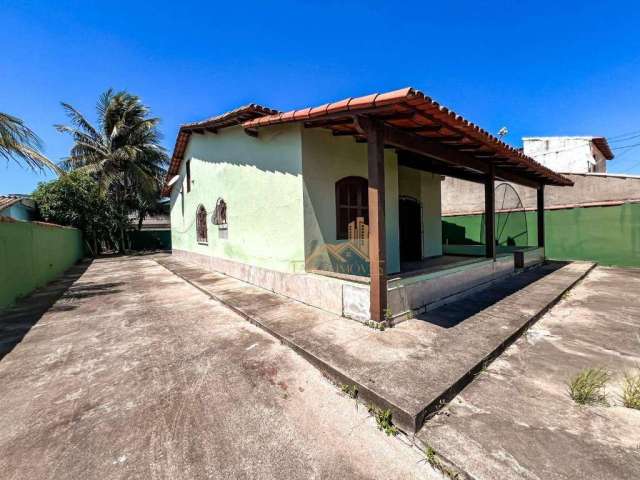 Casa com 3 dormitórios para alugar, 120 m² por R$ 2.700,00/mês - Jardim Soledade - São Pedro da Aldeia/RJ