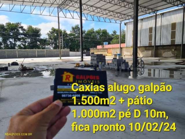Barracão / Galpão / Depósito com 2 salas para alugar na AV AUTOMOVEL CLUB, Santa Cruz da Serra, Duque de Caxias por R$ 35.000
