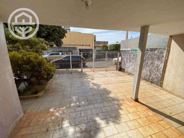 Casa com 3 dormitórios à venda, 273 m² por R$ 350.000,00 - Jardim Alvorada - Barretos/SP