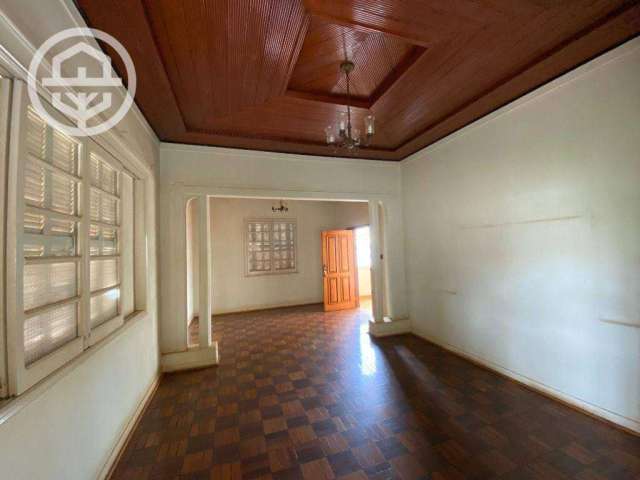 Casa com 3 dormitórios à venda, 272 m² por R$ 800.000,00 - Centro - Barretos/SP