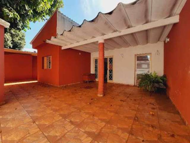 Casa com 6 dormitórios à venda, 186 m² por R$ 370.000,00 - Nogueira - Barretos/SP