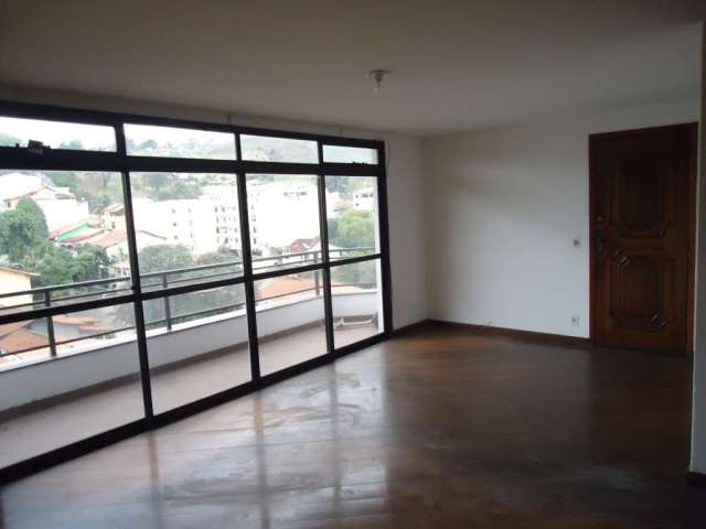 Apartamento com 4 quartos para alugar no Centro, São Gonçalo , 300 m2 por R$ 3.000