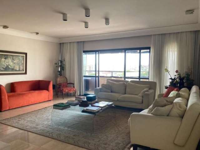 Excelente Apartamento 4 quartos sendo 3 suites nascente 207m2 no Rio Vermelho