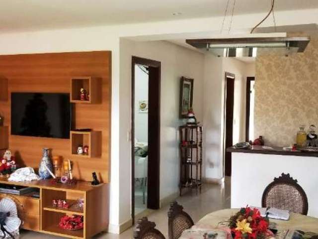 Casa em condominio 5 quartos sendo 3 suites 550m2 em Itapuã