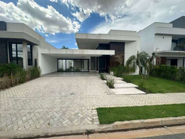 Casa em condomínio fechado com 3 quartos à venda na B, 13, Morada dos Nobres, Cuiabá por R$ 2.800.000