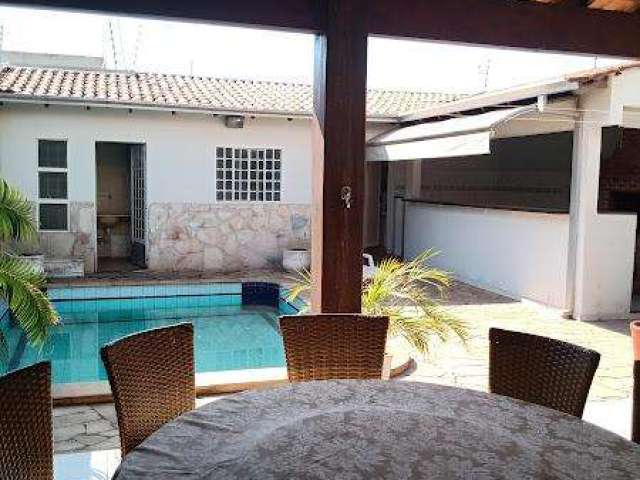 Casa com 3 quartos à venda na Benedita Fialho da Costa, 78, Centro Sul, Várzea Grande por R$ 550.000