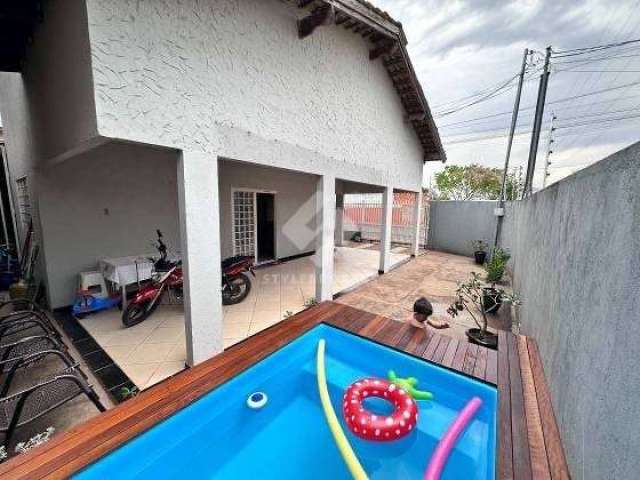 Casa com 3 quartos à venda na das Missões, 5, Ikaray, Várzea Grande por R$ 320.000