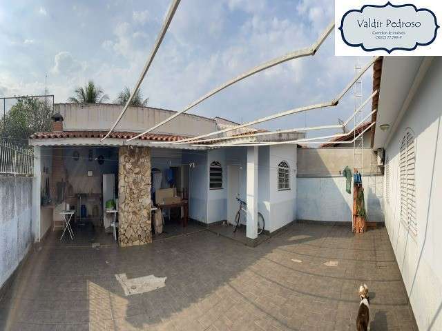 Casa comercial com 3 salas à venda no Centro, Indaiatuba  por R$ 1.250.000