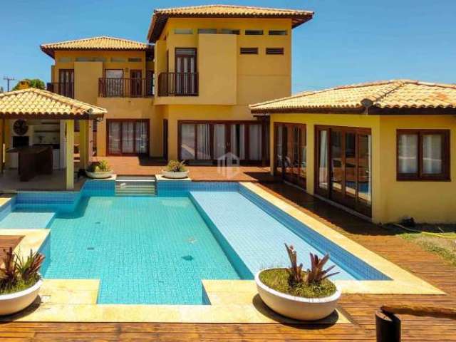 CASA A VENDA NA COSTA DO SAUIPE, Litoral Norte da Bahia. Condomínio Quintas de Sauipe: R$1.900.000,00 - 6 suítes. piscina 2200m² de terreno.