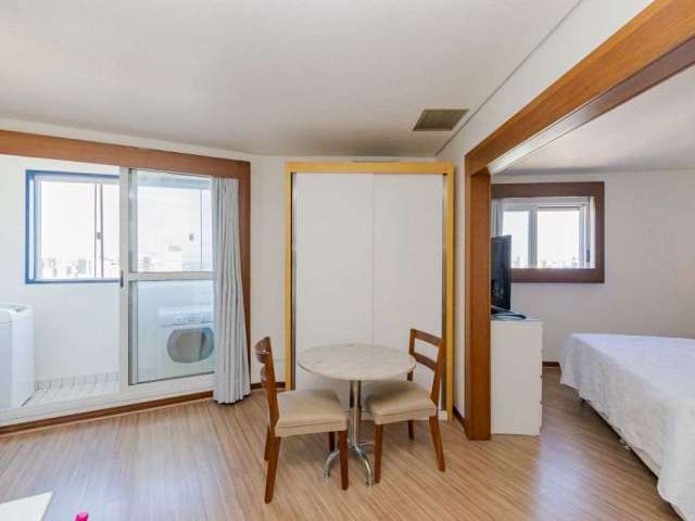 Flat com 1 dormitório à venda, 43 m² por R$ 300.000,00 - Batel - Curitiba/PR