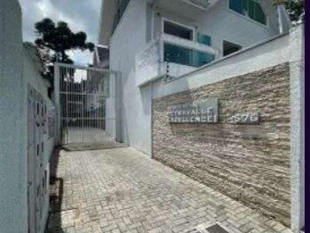 Sobrado com 3 dormitórios à venda, 110 m² por R$ 700.000 - Uberaba - Curitiba/PR