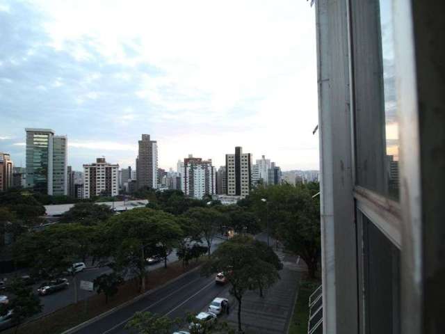 Oportunidade única: Andar corporativo comercial com 11 vagas de garagem e 410m2 na região dos Funcionários, Belo Horizonte-MG!