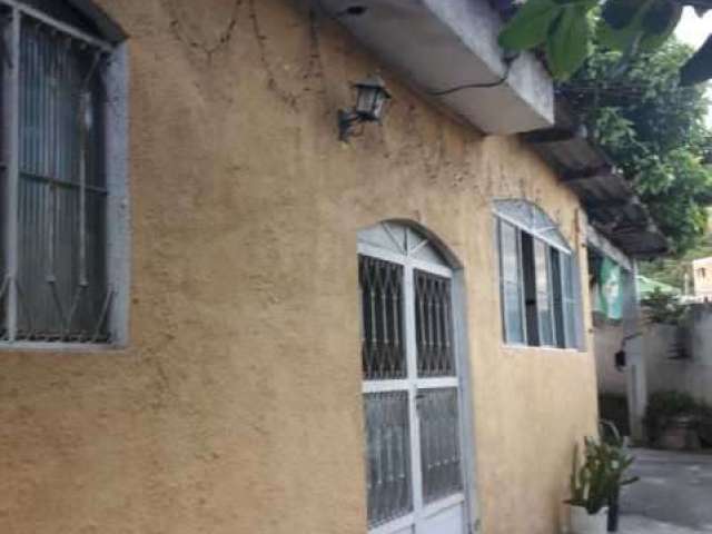 Casa com 2 quartos à venda na Rua Doutor Antônio Martins, Jacarepaguá, Rio de Janeiro, 216 m2 por R$ 140.000
