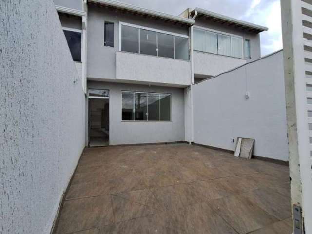 Casa com 3 quartos à venda na Rua Comendador Arthur Viana, 348, Santa Mônica, Belo Horizonte por R$ 699.000