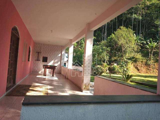 Sítio com 7 dormitórios à venda, 3901 m² por R$ 700.000,00 - Reginópolis - Silva Jardim/RJ
