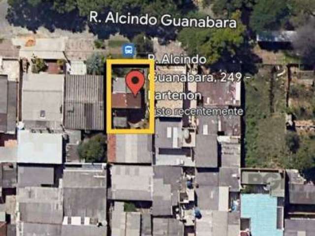 Terreno na rua Alcindo Guanabara,  medindo 10 m de frente por 23,31 m a fundos, &lt;BR&gt;Excelente para uso do terreno para nova construção próximo a Av. Bento Gonçalves.&lt;BR&gt;Não aceita financia