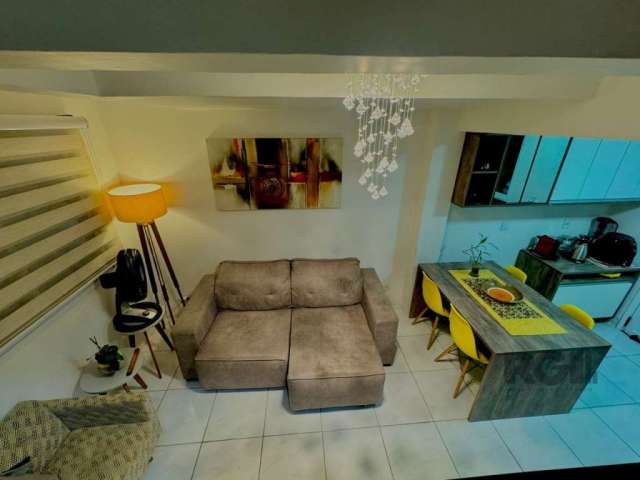 Belíssima casa semi mobiliada com 03 quartos, sendo um deles suíte, no Condomínio Renascer Ipanema, próximo do Zaffari Hípica. &lt;BR&gt;&lt;BR&gt;No andar térreo, living para 2 ambientes e cozinha co