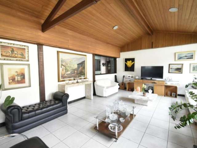 Casa com 5 quartos à venda na Mondovi, 1, Bandeirantes, Belo Horizonte por R$ 1.700.000