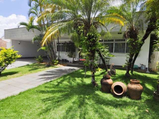 Casa com 4 quartos para alugar na Alameda das Lathânias, 1, São Luiz, Belo Horizonte por R$ 15.000