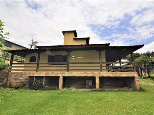 Casa com 3 quartos à venda na Paulino Caetano Mendes, 5, Céu Azul, Belo Horizonte por R$ 790.000